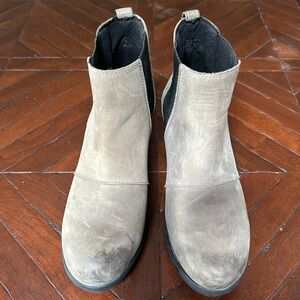 Sorel Joan of Arc Chelsea wedge boot size 8.5